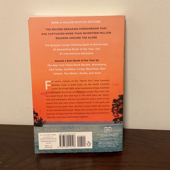 Where the Crawdads Sing Book - Picture 3 of 7